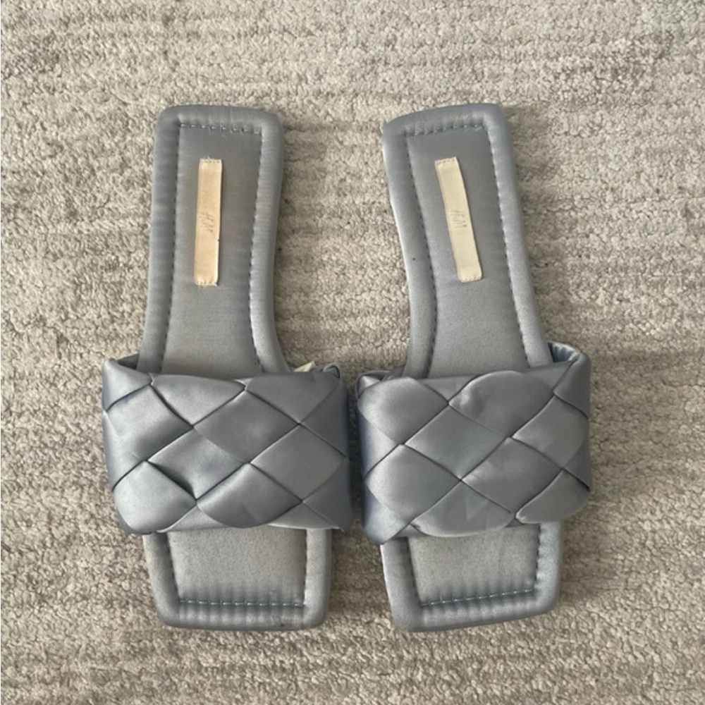 H&M slides - Picture 3 of 3